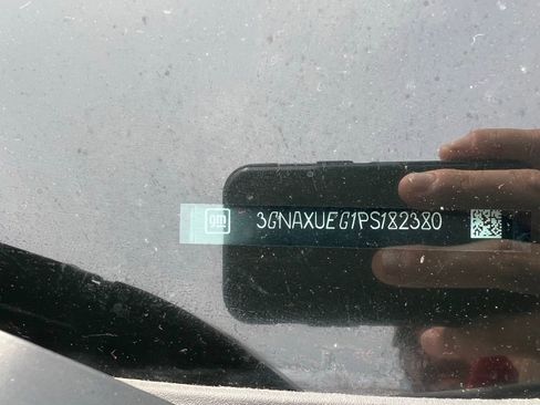 Used 2023 Chevrolet Equinox LT image 15