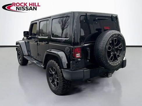 Used 2017 Jeep Wrangler Unlimited Sahara image 7