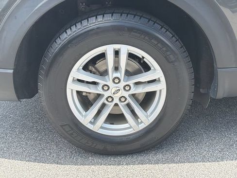 Certified 2020 Ford Explorer XLT AWD/4WD image 19