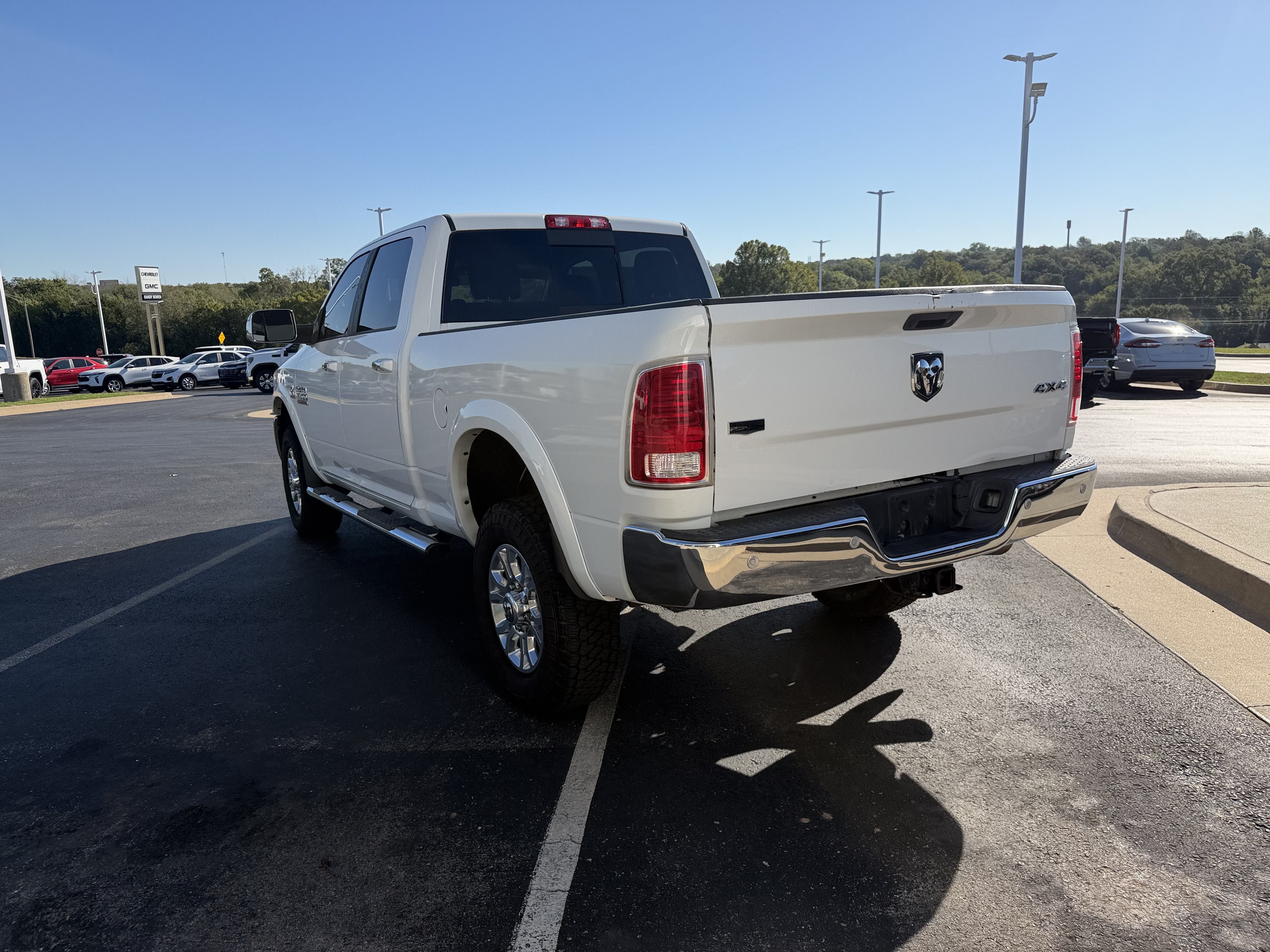 Used 2018 RAM 2500 Laramie AWD/4WD image 3