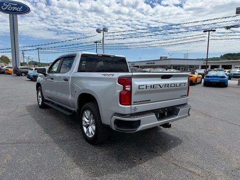 Used 2021 Chevrolet Silverado 1500 Custom w/ LPO, Dark Essentials Package AWD/4WD image 5