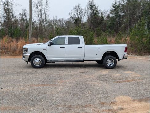 New 2026 RAM 3500 Tradesman image 2