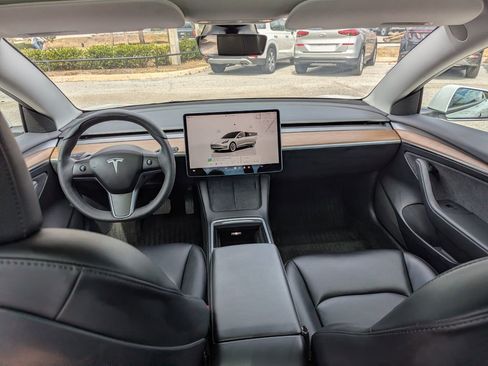 Used 2023 Tesla Model 3 Standard Range image 26