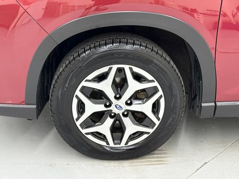 Certified 2022 Subaru Forester Premium image 10