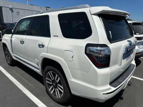 Used 2015 Toyota 4Runner Limited AWD/4WD image 2
