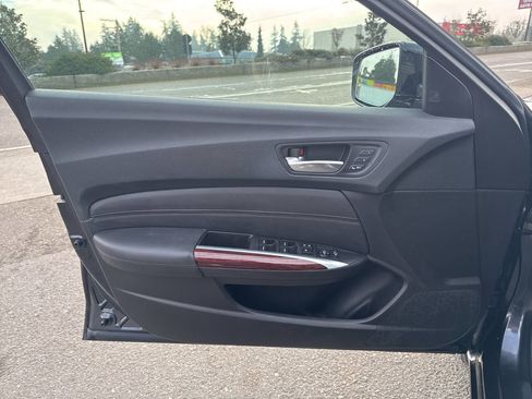 Used 2015 Acura TLX V6 SH-AWD w/ Advance Package image 28