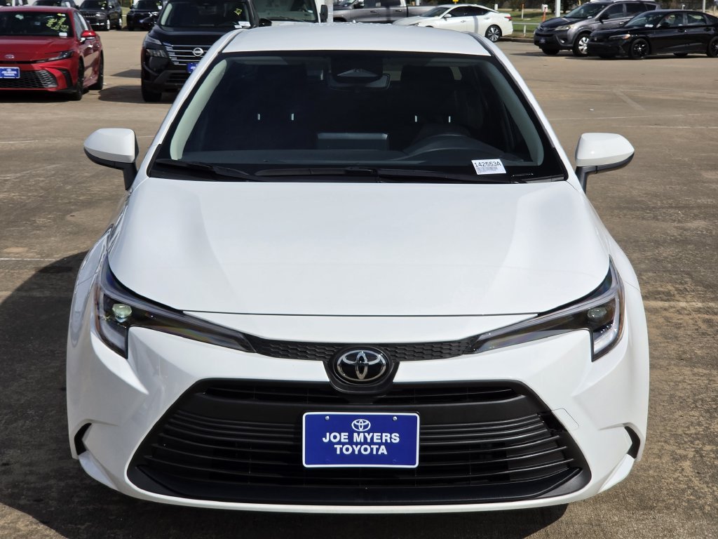 Used 2026 Toyota Corolla LE FWD image 3