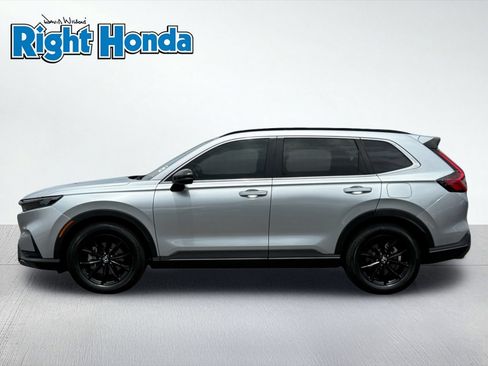 Used 2025 Honda CR-V Sport image 3