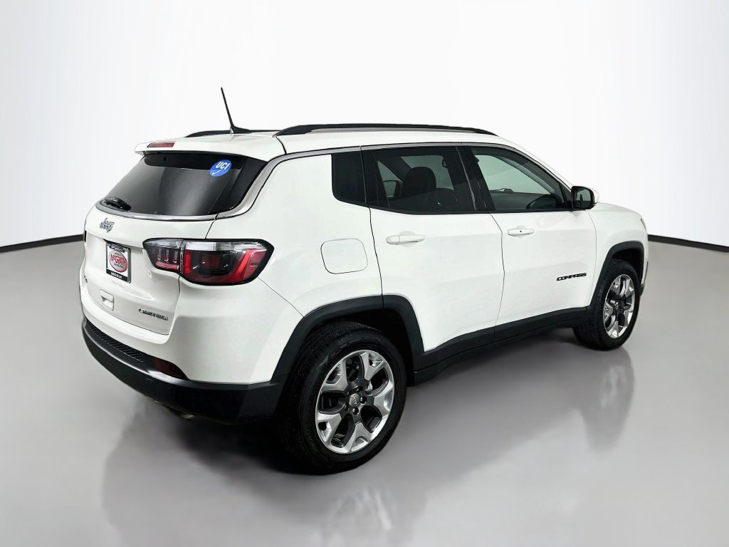 Used 2019 Jeep Compass Limited AWD/4WD image 17