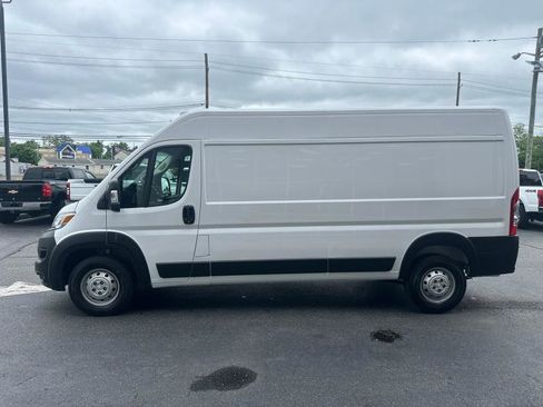 Used 2023 RAM ProMaster 2500 image 4