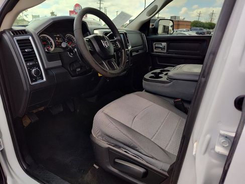 Used 2017 RAM 2500 SLT w/ Snow Chief Group AWD/4WD image 2