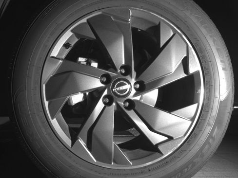 Used 2025 Nissan Rogue SV image 12