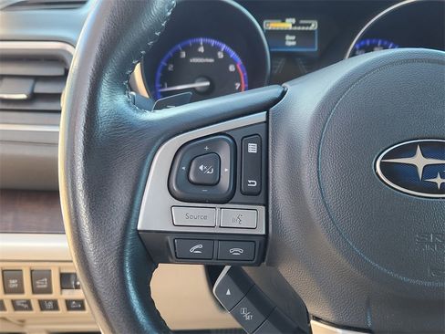 Used 2016 Subaru Outback 2.5i Limited image 9