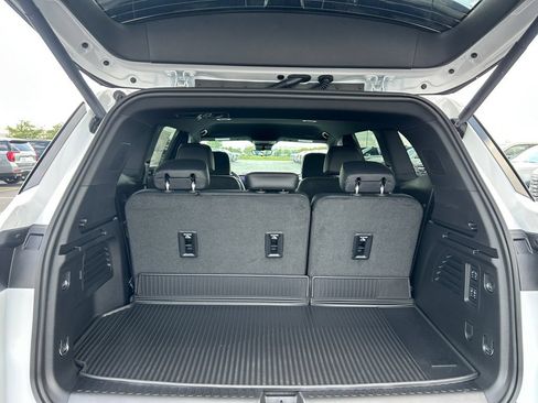 New 2027 Buick Enclave Preferred w/ Power Package FWD image 38