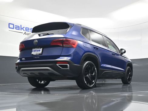 Used 2022 Volkswagen Taos SE image 44