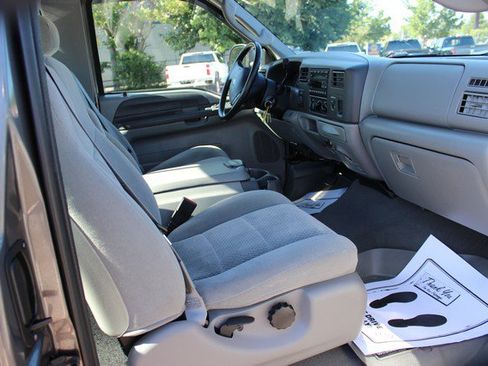 Used 2003 Ford F250 XLT AWD/4WD image 14
