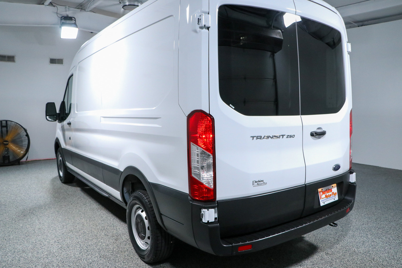 Used 2025 Ford Transit 250 148 Medium Roof w/ Load Area Protection Package RWD image 9