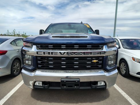 Certified 2022 Chevrolet Silverado 2500 LT w/ Convenience Package AWD/4WD image 2
