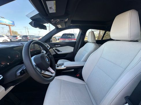 Certified 2026 BMW X2 xDrive28i image 9