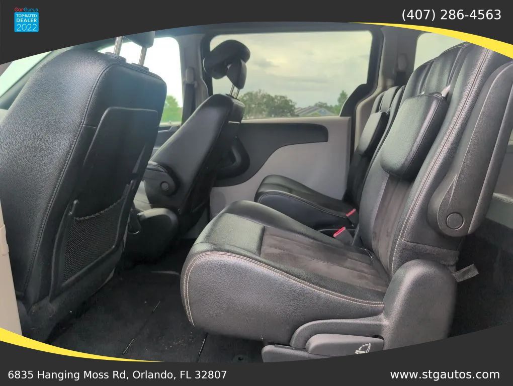 Used 2020 Dodge Grand Caravan SXT FWD image 15