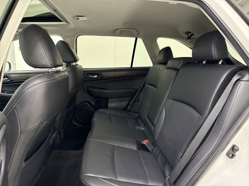 Used 2019 Subaru Outback 2.5i Limited w/ Popular Package #2 image 27