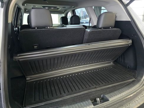 Used 2022 Kia Telluride EX w/ EX Premium Package image 16