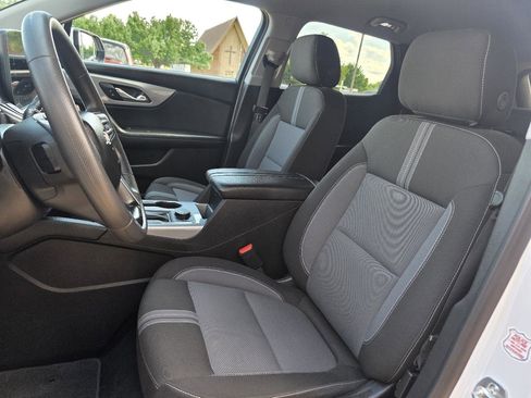 Used 2025 Chevrolet Blazer LT AWD/4WD image 13