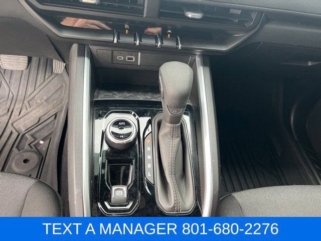 Used 2024 Chevrolet Colorado Trail Boss w/ Technology Package AWD/4WD image 27