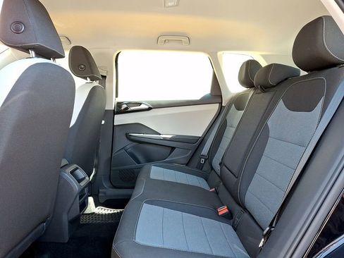 Certified 2025 Volkswagen Taos S AWD/4WD image 10