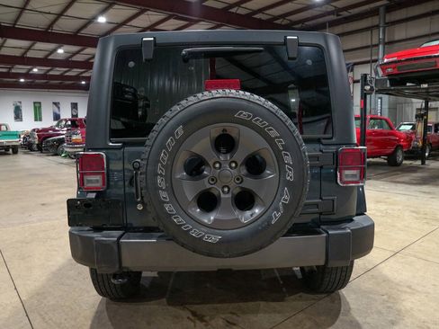 Used 2017 Jeep Wrangler Unlimited Sport AWD/4WD image 25
