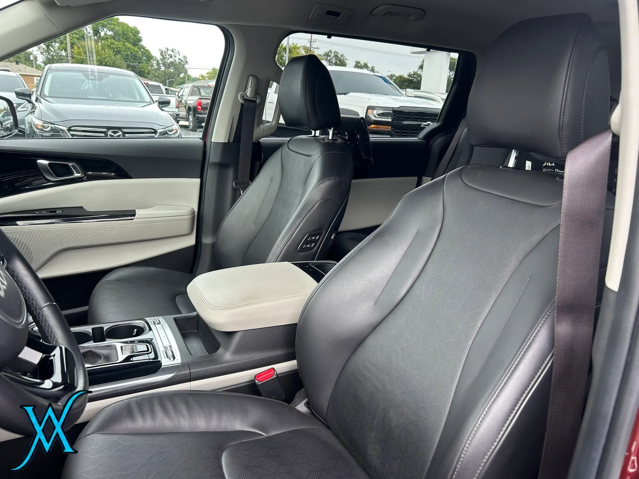 Used 2022 Kia Carnival SX FWD image 13