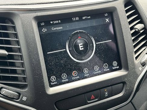 Used 2022 Jeep Cherokee Latitude Lux image 25