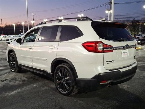 Used 2022 Subaru Ascent Onyx Edition image 5