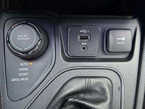 Used 2020 Jeep Cherokee High Altitude image 45