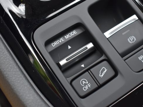 New 2026 Honda Pilot Touring image 21