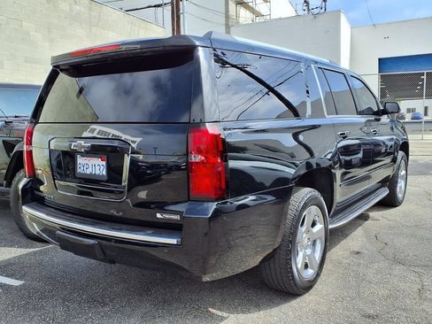 Used 2017 Chevrolet Suburban Premier RWD image 21