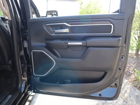 Used 2021 RAM 1500 Laramie image 31