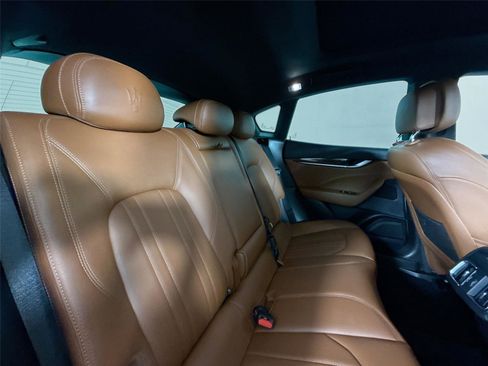 Used 2022 Maserati Levante GT image 42