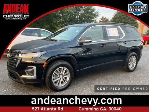 Certified 2023 Chevrolet Traverse LT image 1
