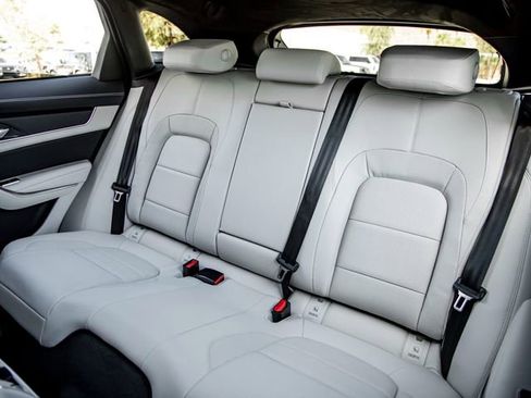 New 2025 Jaguar F-PACE R-Dynamic S image 20