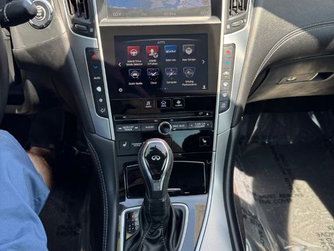 Used 2017 INFINITI Q60 2.0t w/ Premium Plus Package 2.0T image 23