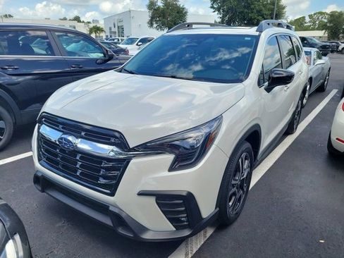 Used 2024 Subaru Ascent Limited w/ Technology Package AWD/4WD image 5