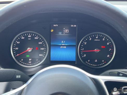 Used 2022 Mercedes-Benz GLC 300 4MATIC Coupe image 22