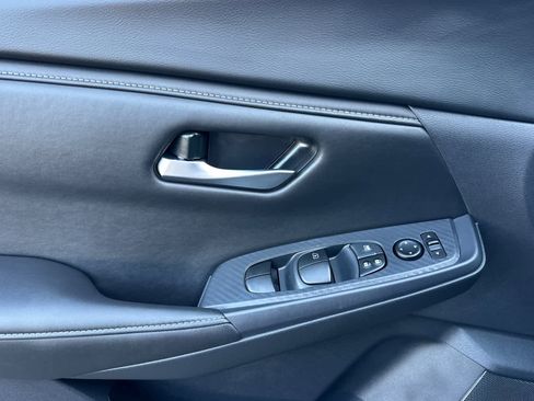 New 2025 Nissan Sentra SV image 12