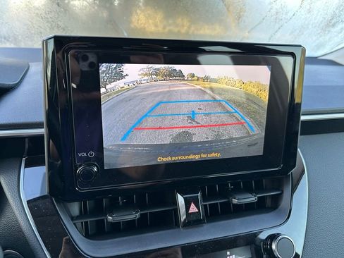 Certified 2025 Toyota Corolla LE image 23