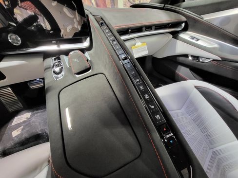 Used 2023 Chevrolet Corvette Stingray Premium Conv w/ Z51 Performance Package image 15