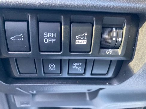 Used 2023 Subaru Forester Premium image 36