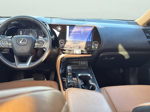 Used 2022 Lexus NX 250 FWD w/ Towing Package (2000 Lbs) image 21