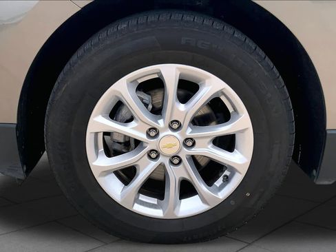 Used 2019 Chevrolet Equinox LT FWD image 11