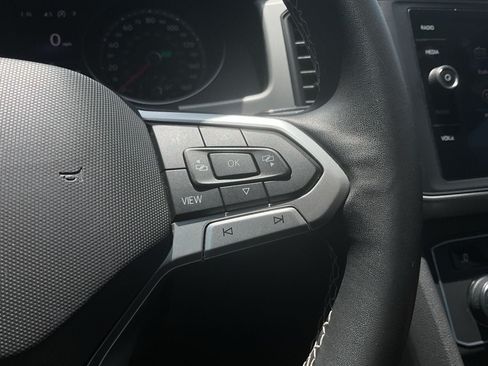 Used 2021 Volkswagen Atlas Cross Sport SE FWD image 28